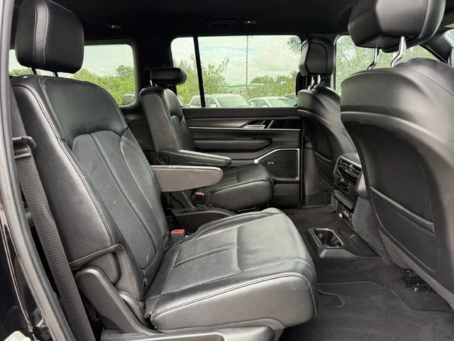 SEMINUEVOS JEEP Wagoneer L a Estados en autogozo
