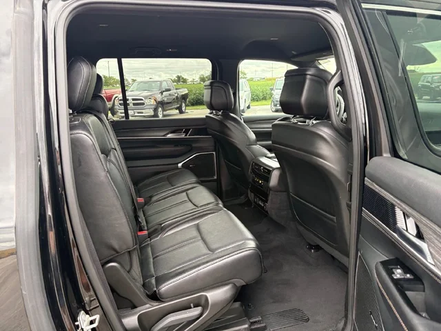 SEMINUEVOS JEEP Wagoneer L a Estados en autogozo