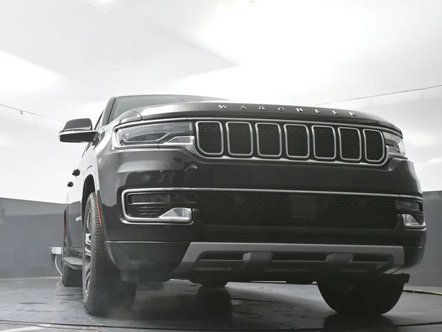 SEMINUEVOS JEEP Wagoneer L a Estados en autogozo
