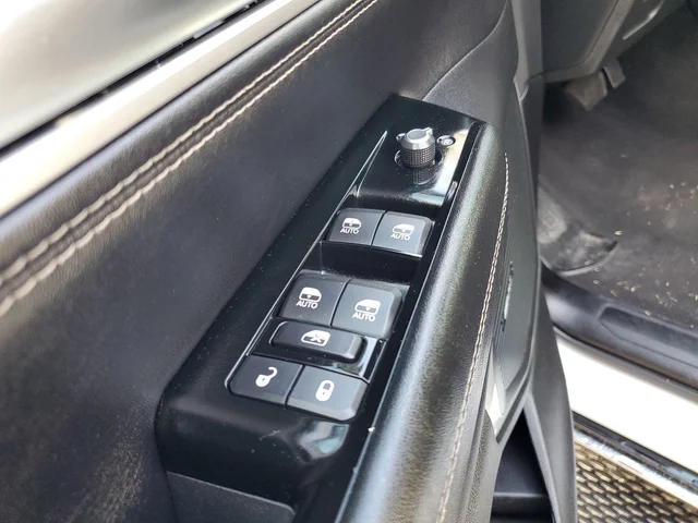 SEMINUEVOS JEEP Wagoneer L a Estados en autogozo