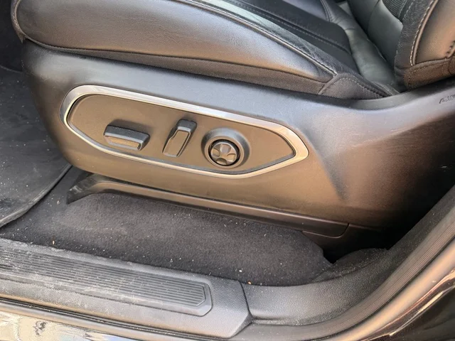 SEMINUEVOS JEEP Wagoneer L a Estados en autogozo