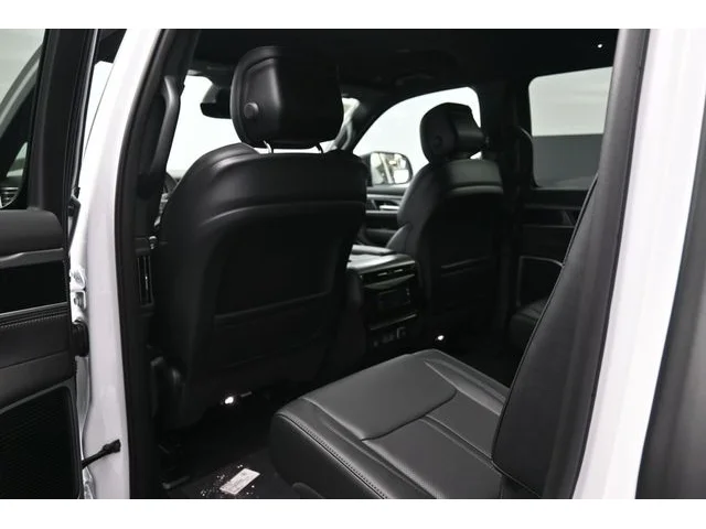 Nuevos JEEP GRAND WAGONEER L à Estados chez autogozo