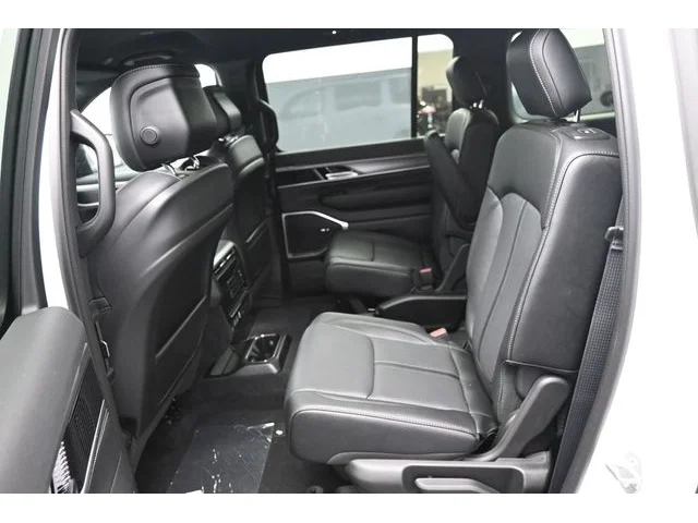 Nuevos JEEP GRAND WAGONEER L à Estados chez autogozo