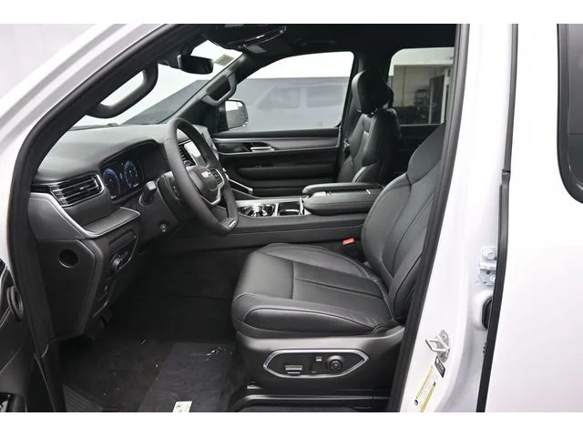 Nuevos JEEP GRAND WAGONEER L à Estados chez autogozo