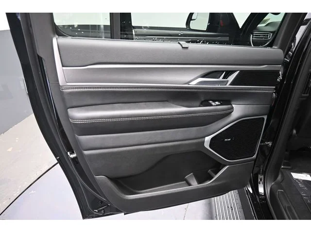Nuevos JEEP GRAND WAGONEER L à Estados chez autogozo