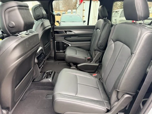 Nuevos JEEP GRAND WAGONEER L à Estados chez autogozo