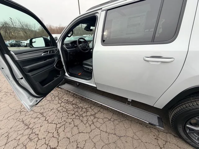 Nuevos JEEP GRAND WAGONEER L à Estados chez autogozo