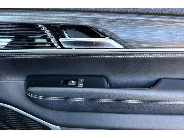 SEMINUEVOS JEEP Wagoneer L a Estados en autogozo