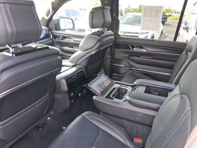 SEMINUEVOS JEEP Grand Wagoneer L a Estados en autogozo