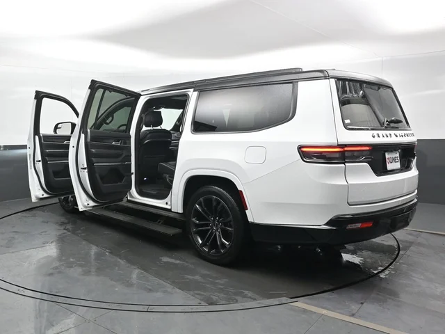 SEMINUEVOS JEEP Grand Wagoneer L a Estados en autogozo