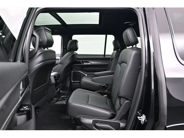 Nuevos JEEP GRAND WAGONEER à Estados chez autogozo