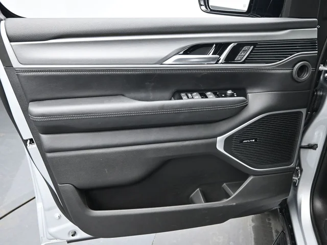 Nuevos JEEP GRAND WAGONEER à Estados chez autogozo