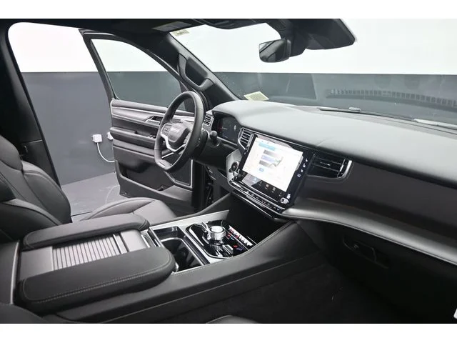 Nuevos JEEP GRAND WAGONEER à Estados chez autogozo