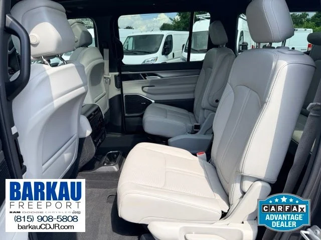 SEMINUEVOS JEEP Wagoneer a Estados en autogozo