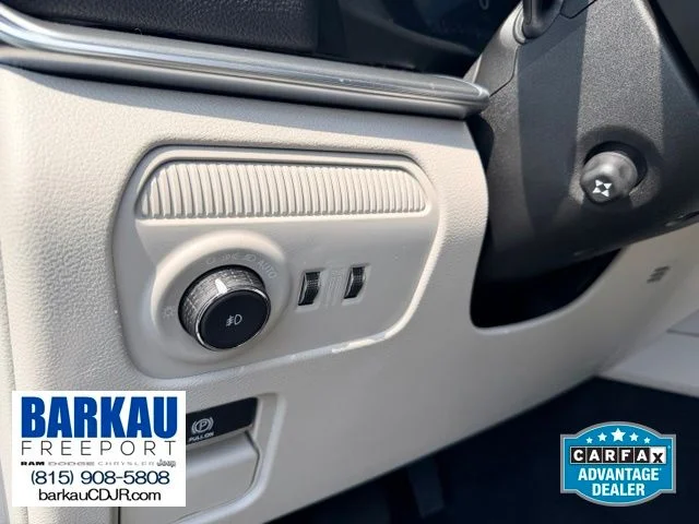 SEMINUEVOS JEEP Wagoneer a Estados en autogozo