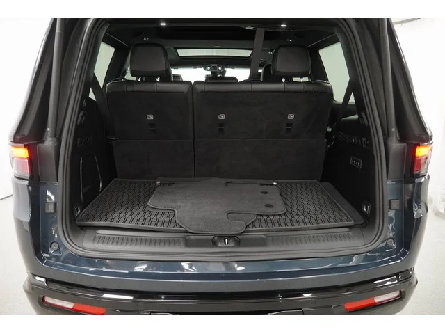 SEMINUEVOS JEEP Wagoneer a Estados en autogozo
