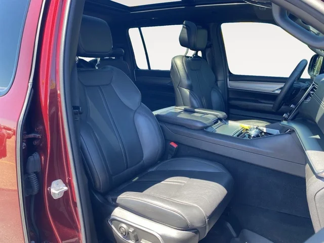 SEMINUEVOS JEEP Wagoneer a Estados en autogozo