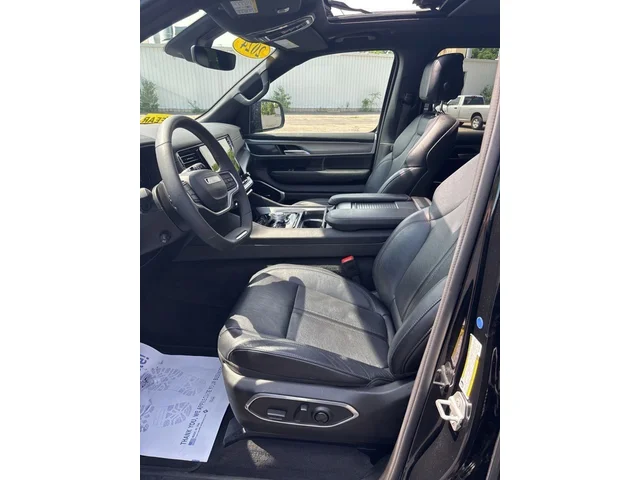 SEMINUEVOS JEEP Wagoneer a Estados en autogozo