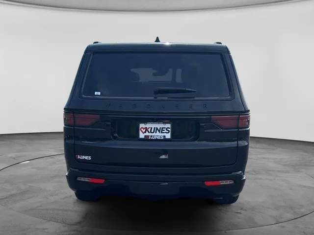 SEMINUEVOS JEEP Wagoneer a Estados en autogozo