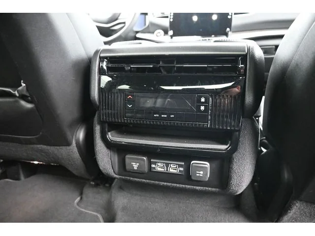 SEMINUEVOS JEEP Wagoneer a Estados en autogozo