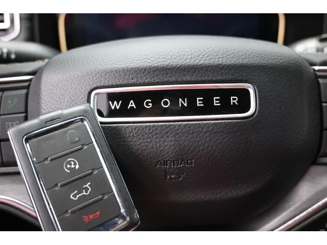 SEMINUEVOS JEEP Wagoneer a Estados en autogozo