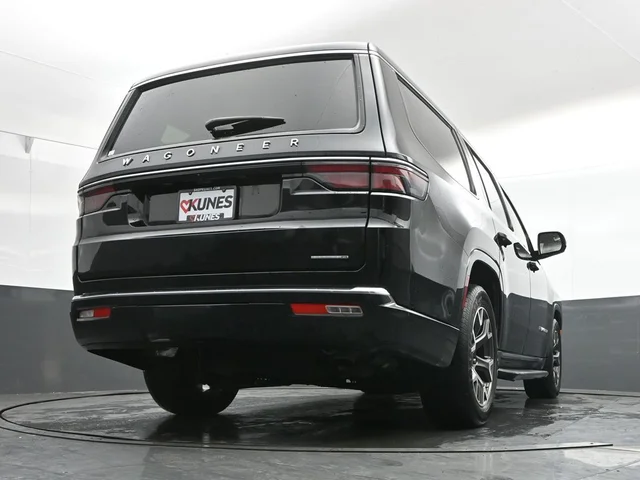 SEMINUEVOS JEEP Wagoneer a Estados en autogozo