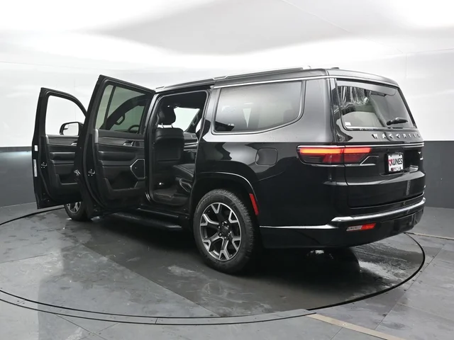 SEMINUEVOS JEEP Wagoneer a Estados en autogozo