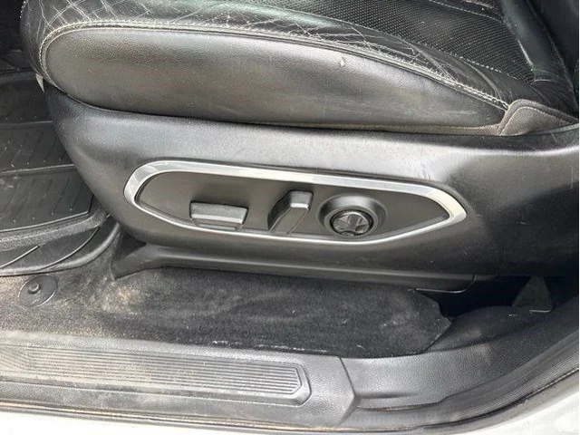 SEMINUEVOS JEEP Wagoneer a Estados en autogozo