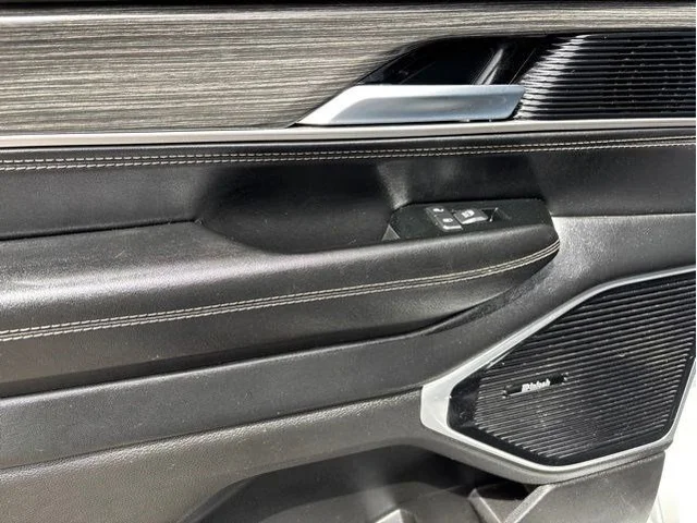 SEMINUEVOS JEEP Wagoneer a Estados en autogozo