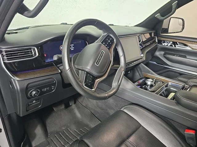 SEMINUEVOS JEEP Grand Wagoneer a Estados en autogozo