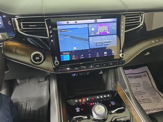 SEMINUEVOS JEEP Grand Wagoneer a Estados en autogozo