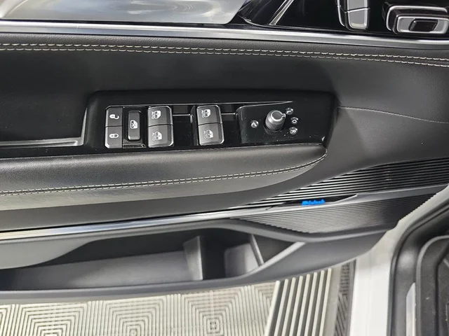 SEMINUEVOS JEEP Grand Wagoneer a Estados en autogozo