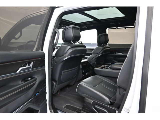 SEMINUEVOS JEEP Grand Wagoneer a Estados en autogozo
