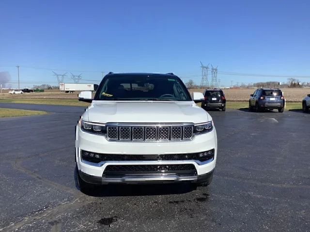 SEMINUEVOS JEEP Grand Wagoneer a Estados en autogozo