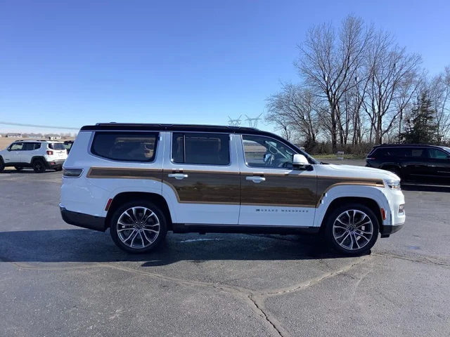 SEMINUEVOS JEEP Grand Wagoneer a Estados en autogozo