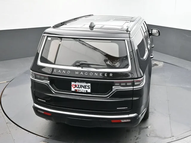 SEMINUEVOS JEEP Grand Wagoneer a Estados en autogozo