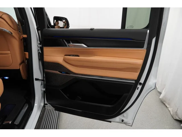 SEMINUEVOS JEEP Grand Wagoneer a Estados en autogozo