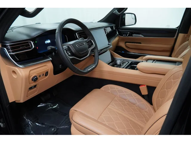 SEMINUEVOS JEEP Grand Wagoneer a Estados en autogozo