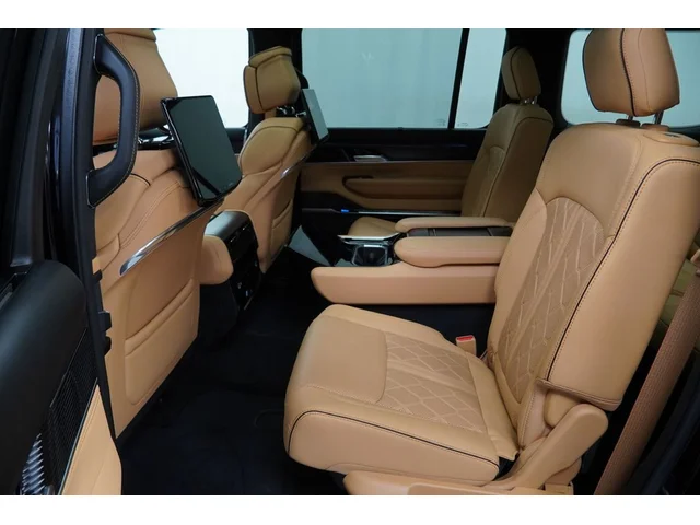 SEMINUEVOS JEEP Grand Wagoneer a Estados en autogozo