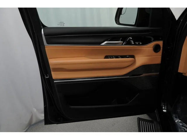SEMINUEVOS JEEP Grand Wagoneer a Estados en autogozo