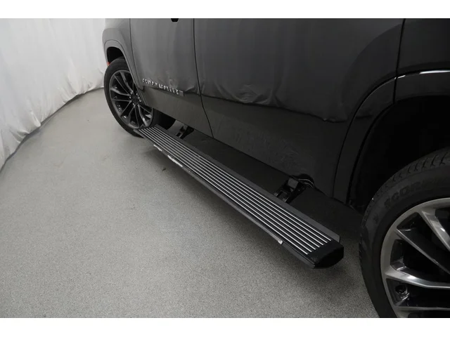 SEMINUEVOS JEEP Grand Wagoneer a Estados en autogozo