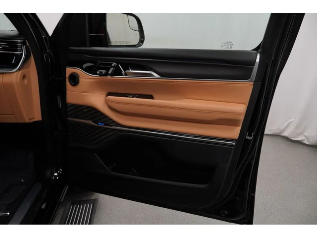 SEMINUEVOS JEEP Grand Wagoneer a Estados en autogozo