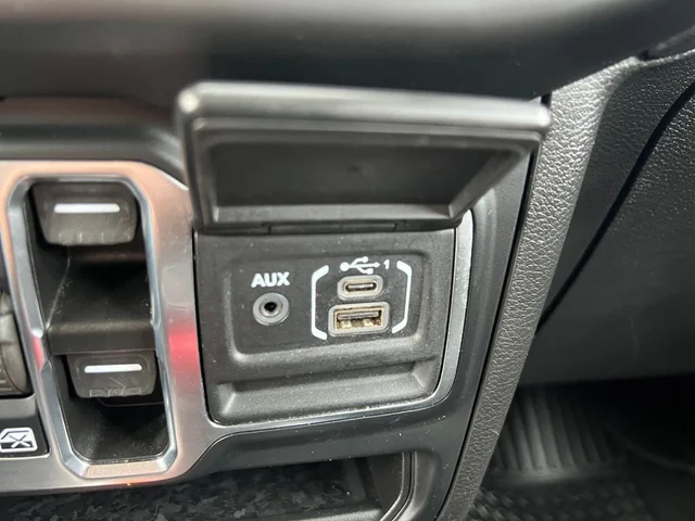 SEMINUEVOS JEEP Gladiator a Estados en autogozo
