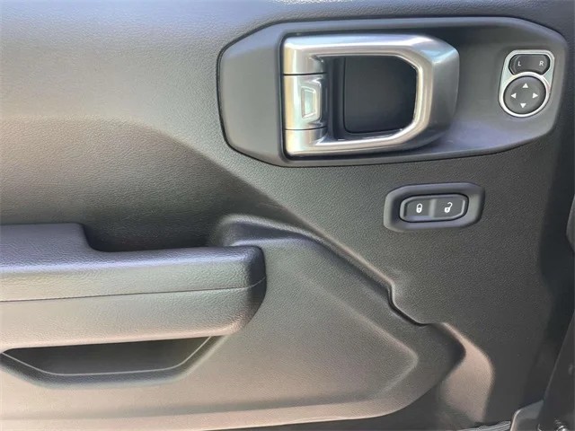 SEMINUEVOS JEEP Gladiator a Huntersville en Huntersville Ford