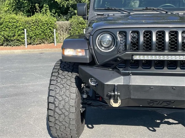 SEMINUEVOS JEEP Gladiator a Huntersville en Huntersville Ford