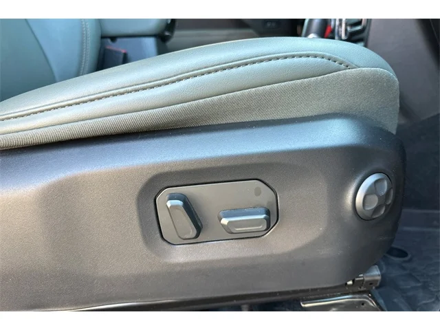 SEMINUEVOS JEEP Gladiator at ELK GROVE in Elk Grove Buick GMC