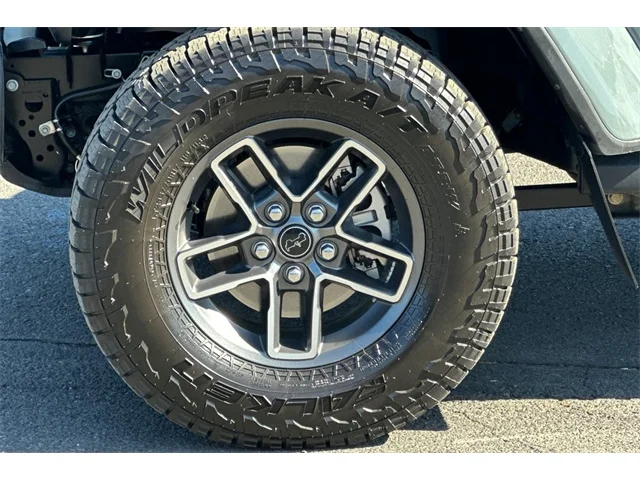 SEMINUEVOS JEEP Gladiator at ELK GROVE in Elk Grove Buick GMC