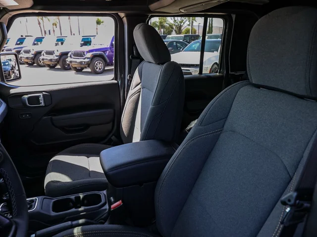 Nuevos JEEP GLADIATOR à Estados chez autogozo