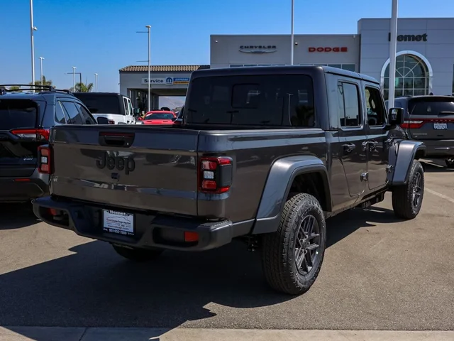 Nuevos JEEP GLADIATOR à Estados chez autogozo