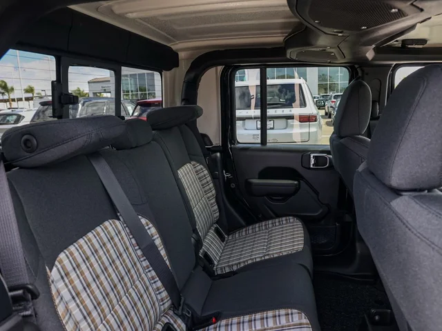 Nuevos JEEP GLADIATOR à Estados chez autogozo